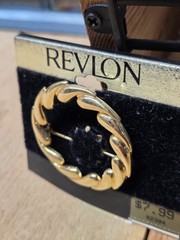 Vintage 1995 Round Teardrops Revlon Brooch Gold Tone New On Original Card