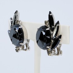 Vintage D&E Juliana Book Piece Hematite Brooch and Clip-On Earrings Set 1960s