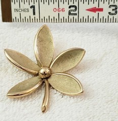 Vintage 1955-1969 CROWN TRIFARI Flower Brushed Gold Tone Brooch Pin, Signed