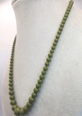 VTG Hand Strung Moss Green Beaded Necklace W/Matching Screwback Earrings 17″