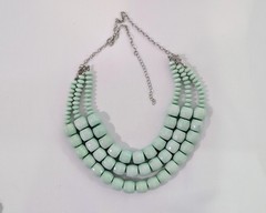 Vintage Retro Necklaces Set Of Multi Color Shell Beads Lucite Resin Acrylic LT43