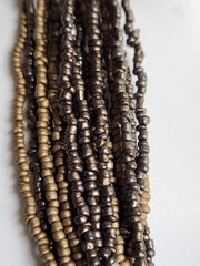 VTG 80’s Multi-Strand Bronze Gunmetal Silver Beaded Horn Ring Pendant Necklace