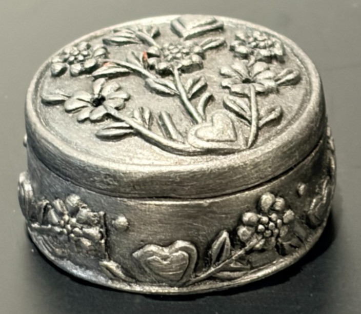 VTG Torino Pewter Floral Trinket Box Brooch Lid Round Flower Cottagecore 2-in-1