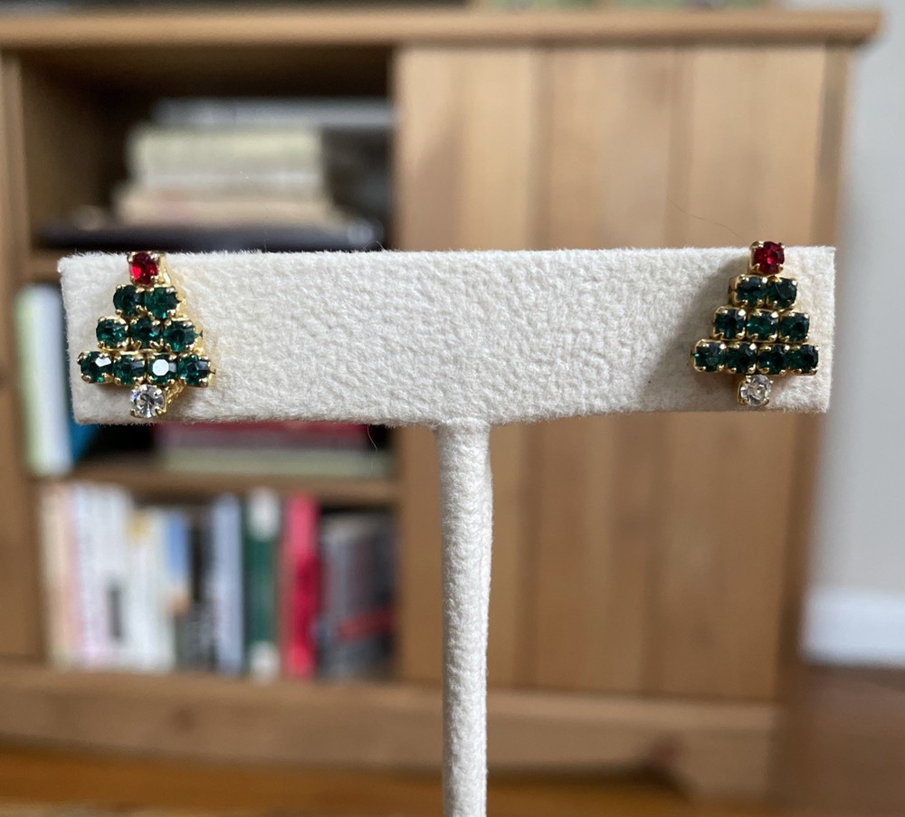 Vintage 90s Rhinestone Gold Small Christmas Tree Stud Earrings