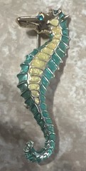 Vintage AAI Sea Horse Brooch Silver Tone Metal Green Yellow Enamel 2 1/4”