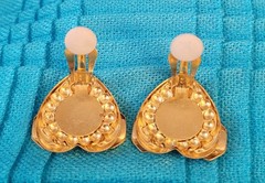 VTG-1995 “Angels of Love” Gold Tone Floral Heart & Rhinestone Earrings By Jane