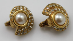 Vintage gold tone faux mabe pearl clear stones Monet push back clip on earrings