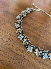 Vintage Trifari Brass Toned Leaf & Rhinestone Flower Choker Necklace AS IS