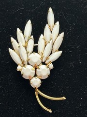 Vintage Juliana? Open Back Navettes Set In Goldtone -#470