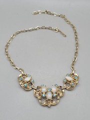 Vtg Unsigned Goldtone Opaline Glass Rhinestone Faux Pearl 17″ Necklace