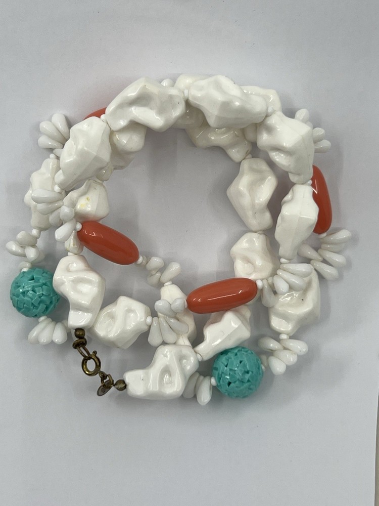 MIRIAM HASKELL WHITE TURQUOISE PEACH CORAL CHUNKY NUGGETS MOLDED PLASTIC RARE