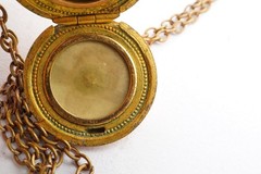 Vintage Gold Filled Rhinestone Locket Necklace 16.5″