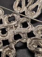 Vtg Jeunique Signed Silver Maltese Cross Pendant Brooch Pin 1970s Ribbon Scroll