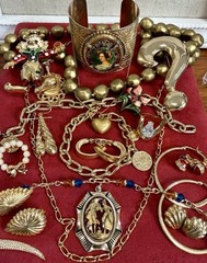 Vintage Estate Costume Jewelry Lot ! MONET, AVON and more!