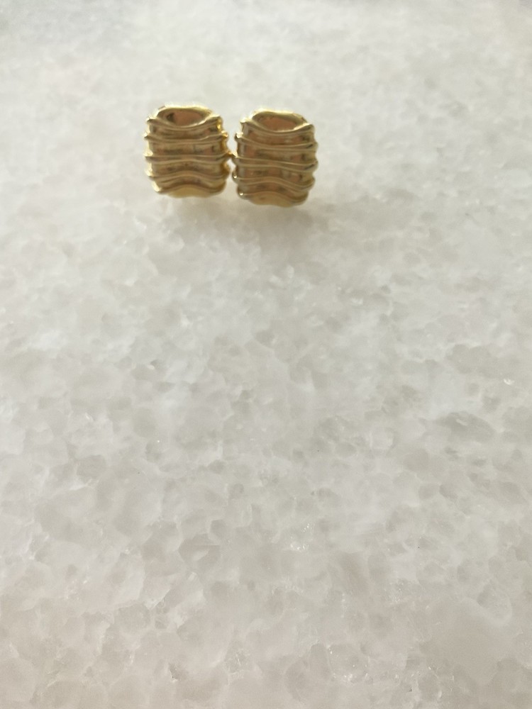 Vintage Clip-on Earrings Goldtone Square Shape With Waves