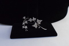 VTG Metropolitan Ivy Leaves Rhinestone Vine MMA MAd 925 USA Brooch