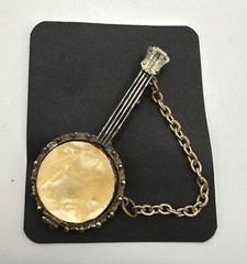 Vintage Banjo Shape Brooch/Pin With Pearlized Inset