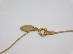 B619-VINTAGE NECKLACE~GOLD TONE/CREAM BEADS~MEDICI~17.5″