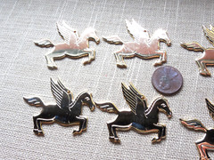 Vintage NOS lot of 6 Pegasus quality gold tone 1 3/4″ pendants for necklaces MSC