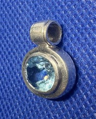 K46 Vintage 4 Ct. Blue Topaz 925 Silver Pendant Art Nouveau Thailand Maker SU