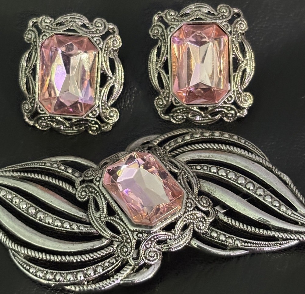 Vintage Brooch Earrings Set Pierced Pink Rhinestone Leaf Flowers Open Work.
