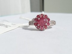 Vintage Beautiful Ring rubies stones Sterling Silver 925 Women Jewelry size 5.5