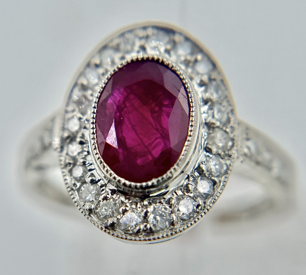 Estate Platinum 1.35 Cttw DIAMOND & RUBY Ring,Sz 6.25, 5.3g approximately
