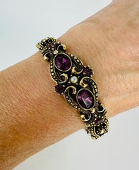 Vintage Avon 1974 Queensbury Victorian Style Purple Rhinestone Hinged Bracelet
