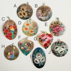 Unique Hand-painted on Natural Shell MOP Pendants For Jewelry Making
