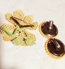 Lg Yellow Enameled Lattice Flower Brooch & Lg Yellow Clip Earrings Spring Summer