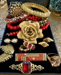 Vintage Estate Costume Jewelry Lot! AVON, GIOVANNI and more!