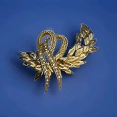 Vintage Art Nouveau Style Beauty Gold Tone Multiple Rhinestones Brooch