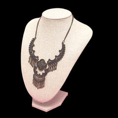 Chunky LUXE Glam 90s Style Edgy Oversized Bib Statement Necklace 15.5″