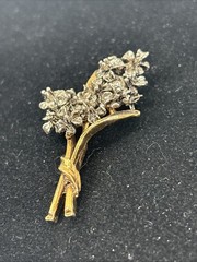 Vtg MODE ART Brooch Pin Signed ART, Arthur Pepper Flower BOUQUET