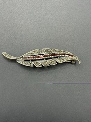 Vintage Sterling Silver Marcasite Red Garnet Leaf Brooch Pin 8 Grams B18