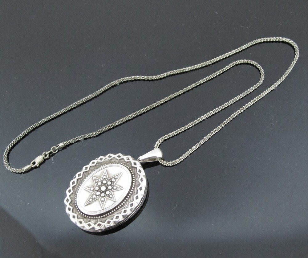 VICTORIAN Sterling Silver A&L Star Mourning LOCKET Pendant & Chain Necklace