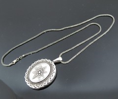 VICTORIAN Sterling Silver A&L Star Mourning LOCKET Pendant & Chain Necklace