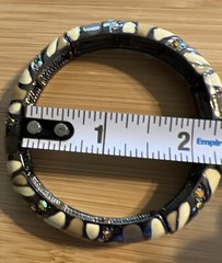 Vtg Joan Rivers Creamy Beige Enamel Rhinestones Gun Metal Tone Stretch Bracelet