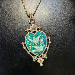 Vintage European Heart Green Bird Pendant Necklace Gold Victorian Jewelry Gift