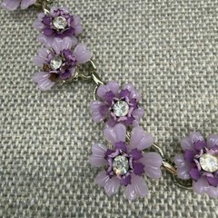 Vintage Necklace Acrylic Purple Flowers Rhinestone Centers 15 Inches READ