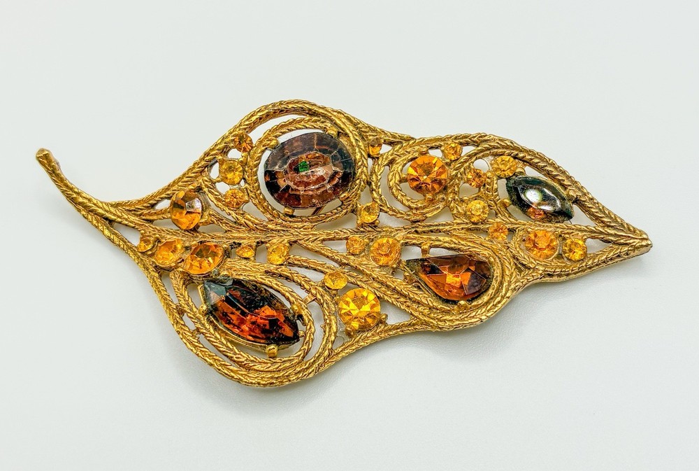 La Roco 1950s Texture Gold Plate Shades of Topaz Rhinestone Leaf Brooch