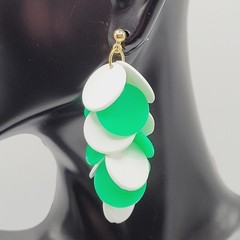 Green and White Multiple Plastic Disc Wiggly Dangle Vintage 80s Pierced Earrings
