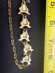 Vintage White Thermoset Leaf Link Choker Necklace Gold Tone Adjustable