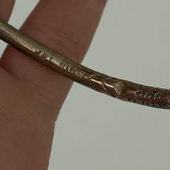 Vintage 925 Sterling Silver Pointed Acorn Oxidized Tribal Etched Bangle Bracelet