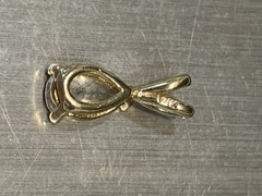 14kt Yellow Gold Pendant Tear Drop Clear Stone Unknown Hallmarked On Back