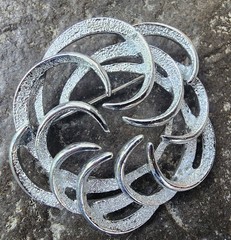 Vintage 5 Brooch Mixed LOT Designers Include Sarah Coventry, Coro, Celebrity NY
