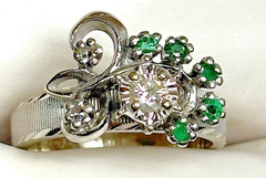 Vintage Solid 14KT White Gold Diamond & Emerald Cocktail Ring US Size 3.75