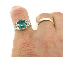 1.00 ct Emerald Man Made 18kt White Gold Two Diamonds Antique Ring Size 6.75
