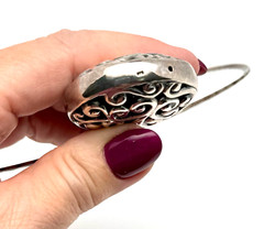 Beautiful Hard Round Necklace Silver 925 With A Special Pendant.