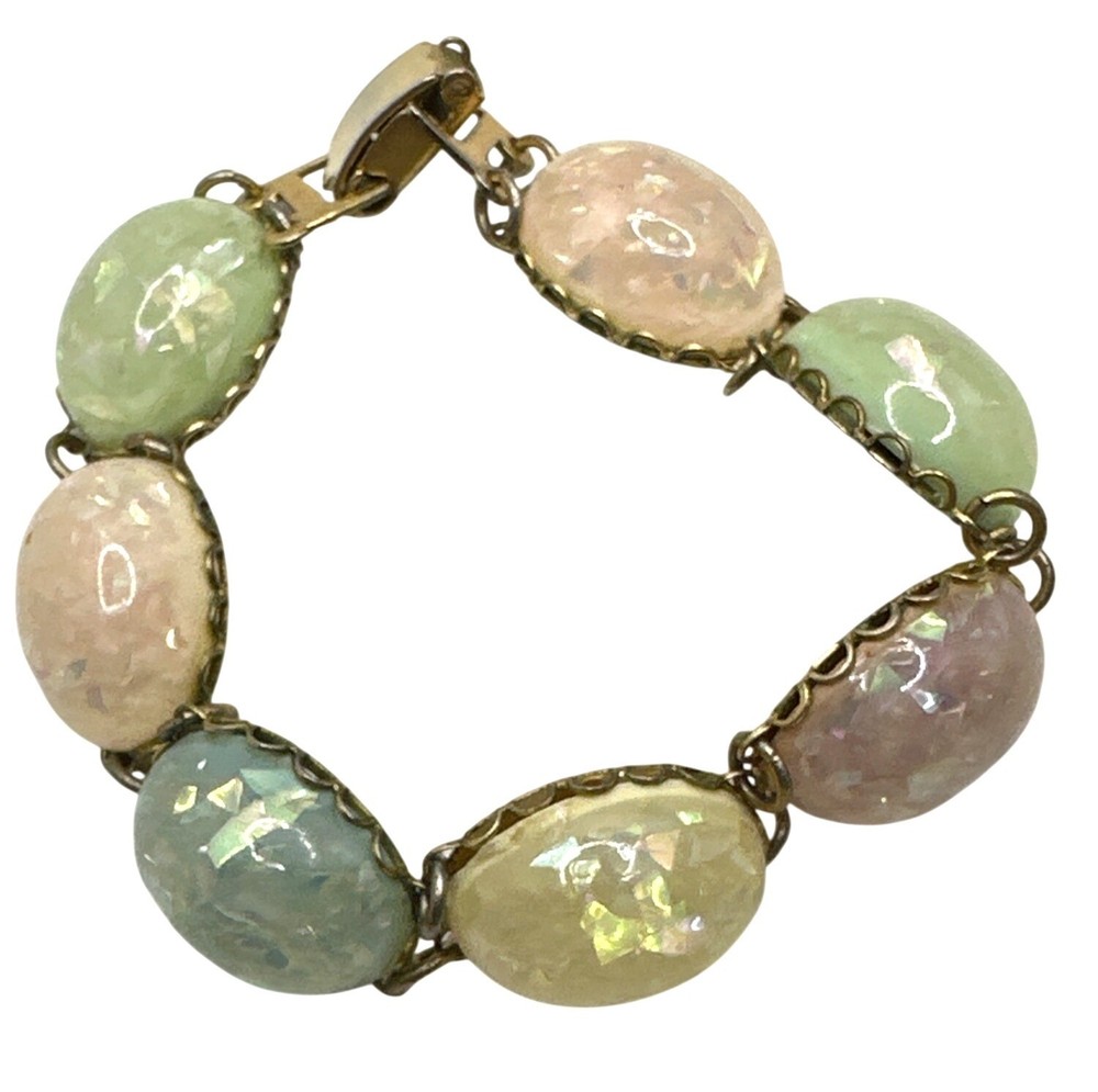 CORO Pegasus Confetti Bracelet Cabochon Pastel Lucite Vintage Gran Retro Dainty